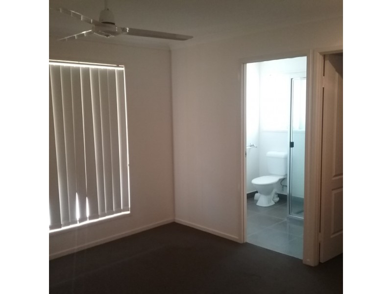 11 Doongarra Crescent, Gracemere QLD 4702