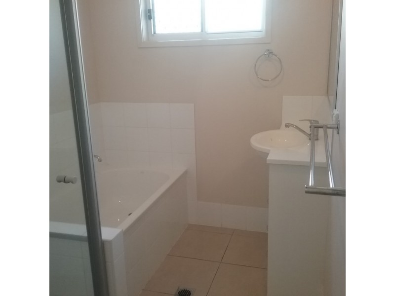 14 Tippett Crescent, Gracemere QLD 4702