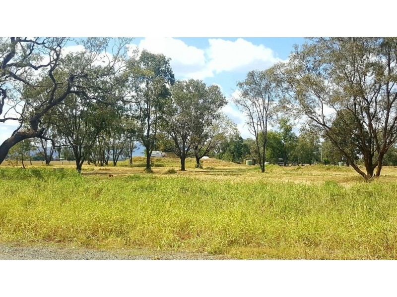 32 Pink Lily Road, Pink Lily QLD 4702