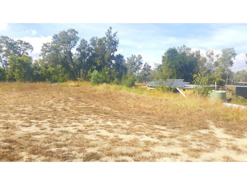 32 Pink Lily Road, Pink Lily QLD 4702