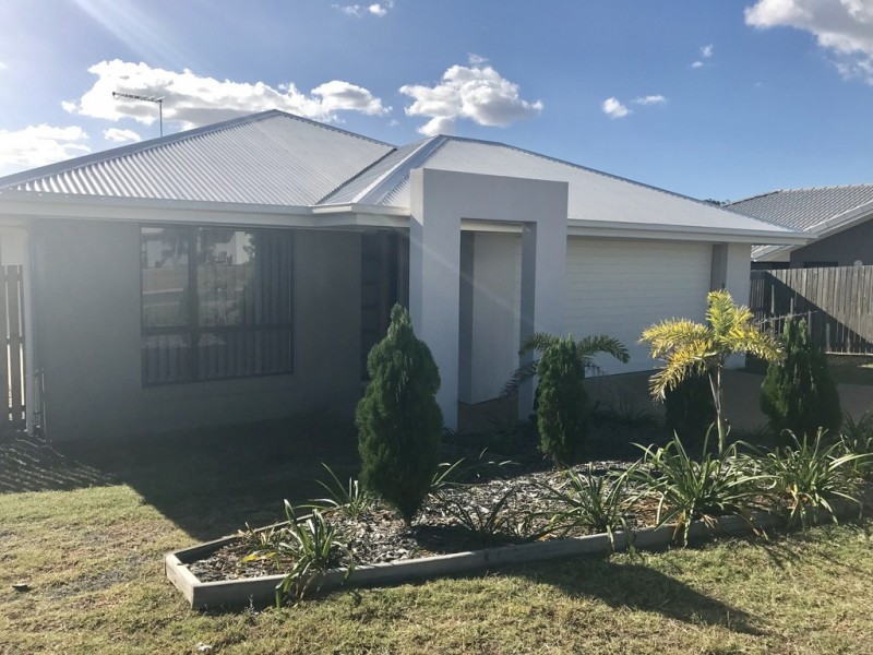 17 Vermont Drive, Parkhurst QLD 4702