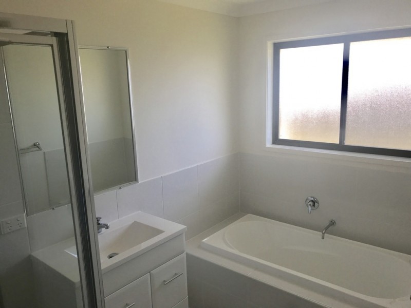 17 Vermont Drive, Parkhurst QLD 4702