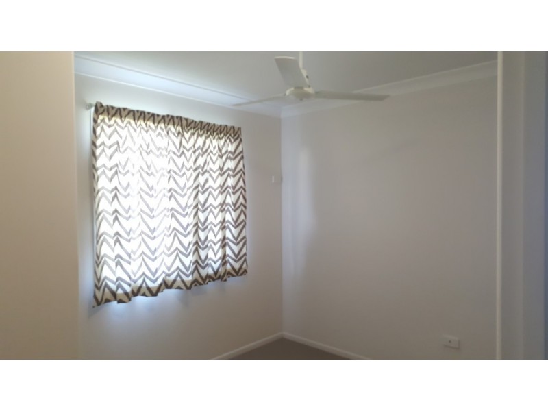 4 Birch Street, Park Avenue QLD 4701