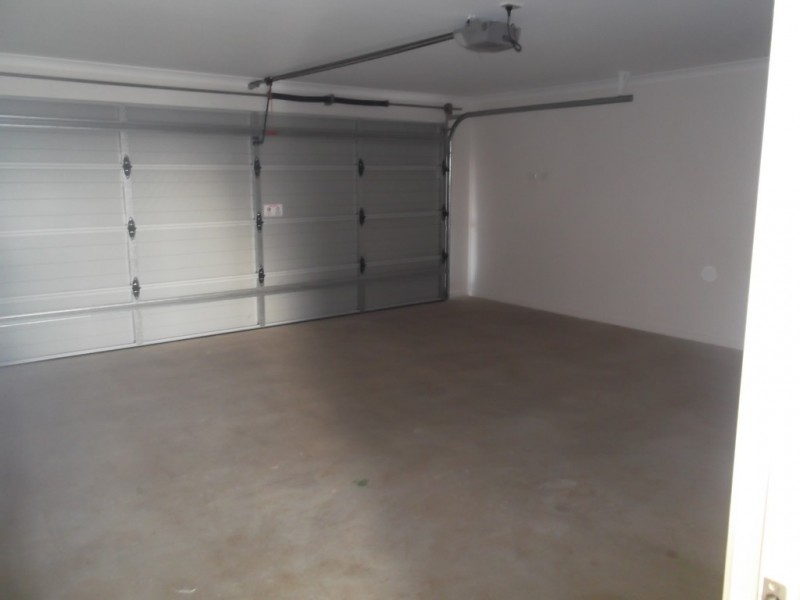 16 Sylvana AVE, Gracemere QLD 4702