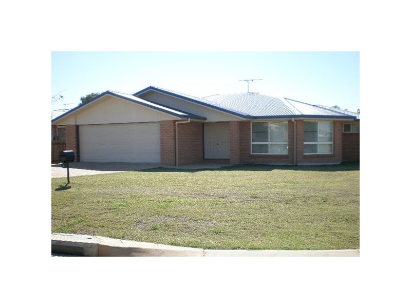 4 Isabel Court, Gracemere QLD 4702