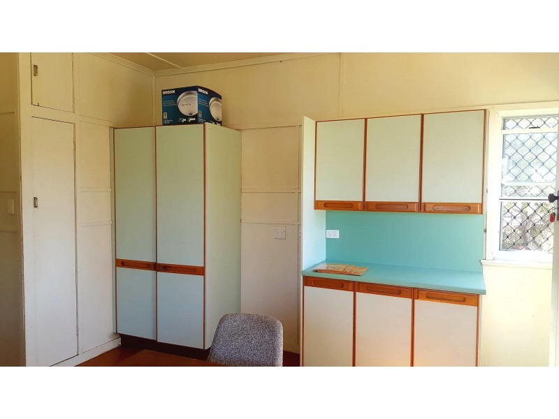 18 Wilmington Street, Kawana QLD 4701