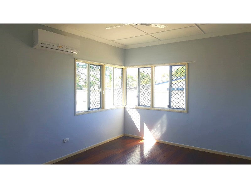 18 Wilmington Street, Kawana QLD 4701