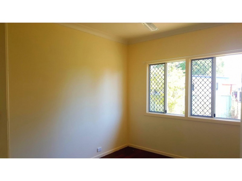 18 Wilmington Street, Kawana QLD 4701