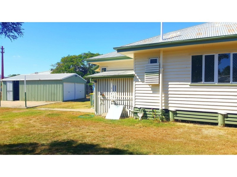 18 Wilmington Street, Kawana QLD 4701