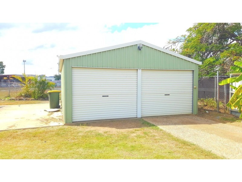 18 Wilmington Street, Kawana QLD 4701