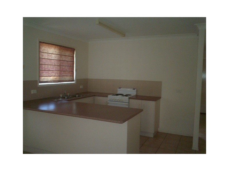 15A Price Avenue, Kawana QLD 4701