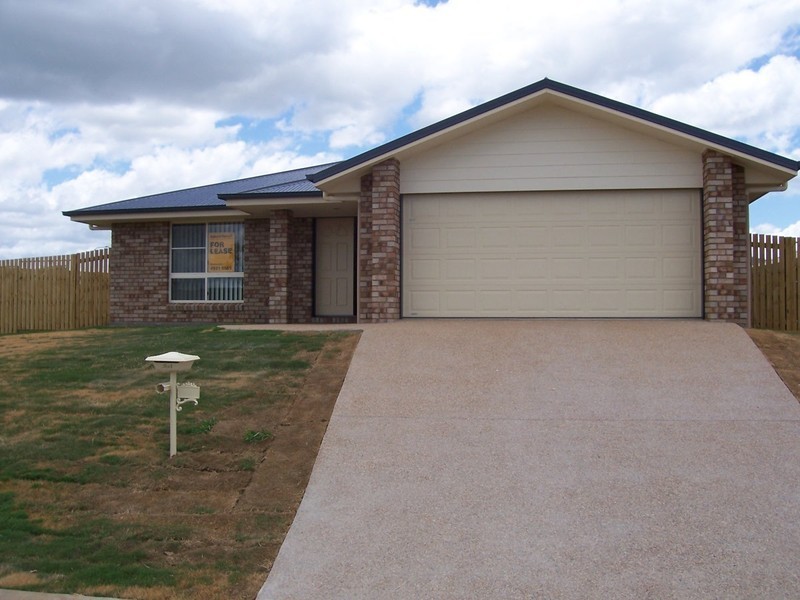 43 Broadhurst Drive, Gracemere QLD 4702
