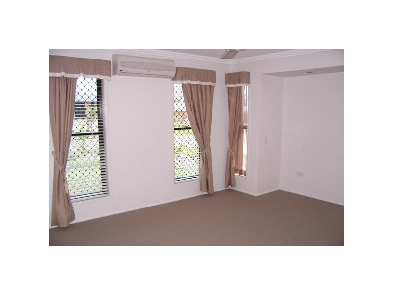 7 Sturt Court, Gracemere QLD 4702
