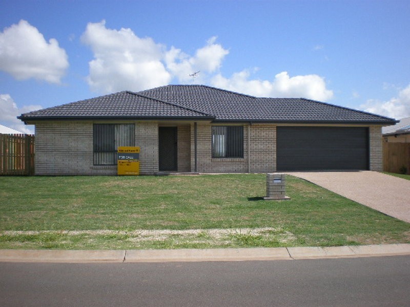 12 Jamie Street, Gracemere QLD 4702