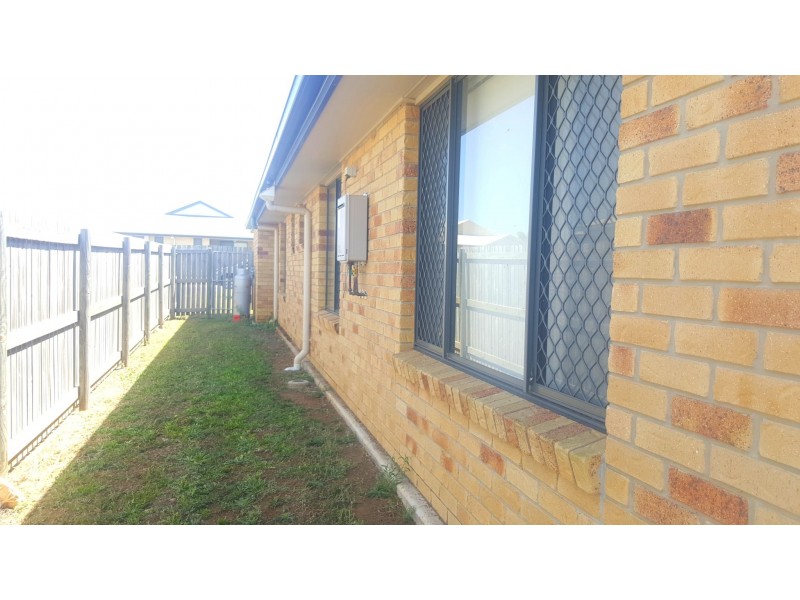 6 Violet Drive, Gracemere QLD 4702