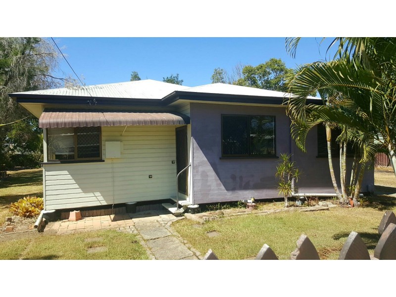 38 Tung Yeen Street, Park Avenue QLD 4701