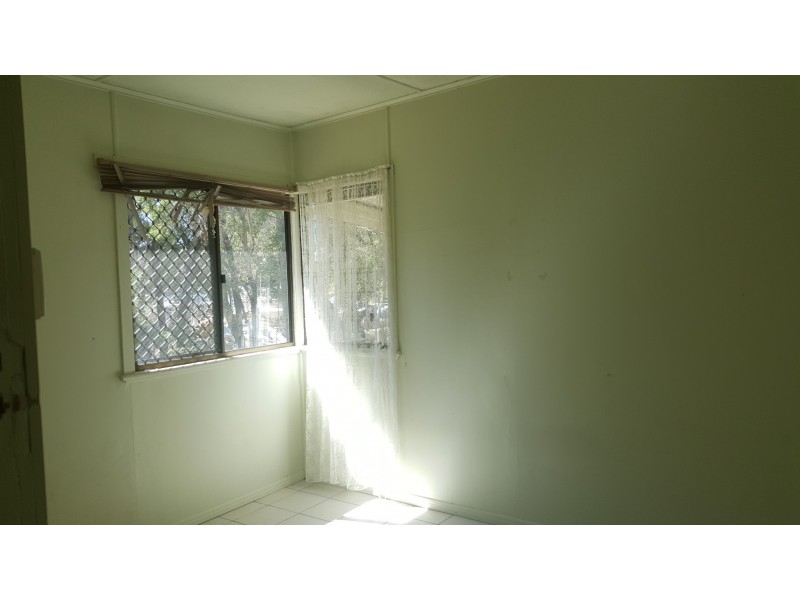 38 Tung Yeen Street, Park Avenue QLD 4701