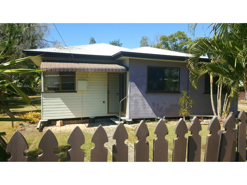 38 Tung Yeen Street, Park Avenue QLD 4701