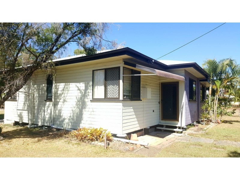 38 Tung Yeen Street, Park Avenue QLD 4701