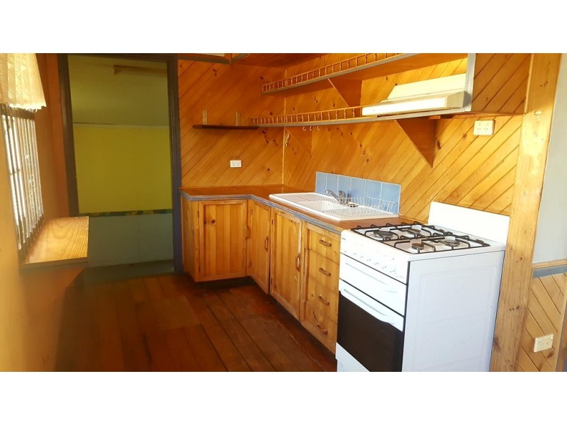 495 Crane Avenue, Kawana QLD 4701