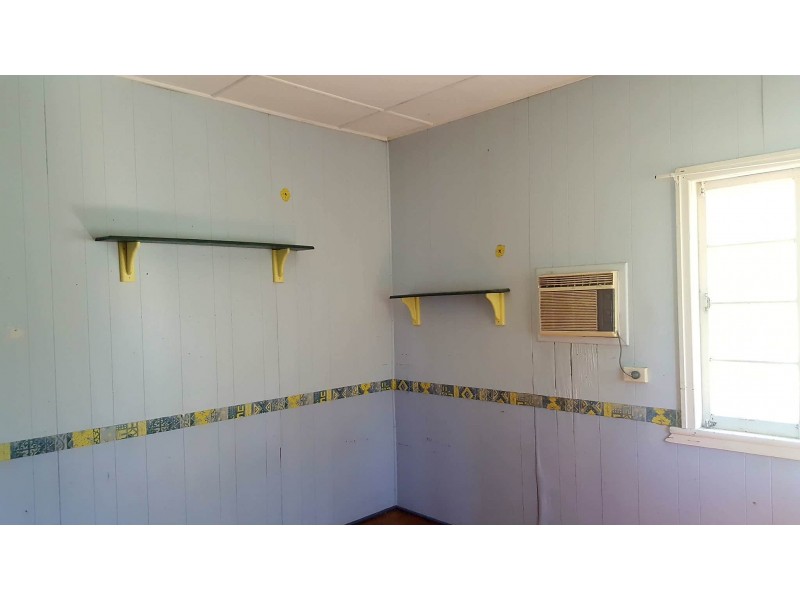 495 Crane Avenue, Kawana QLD 4701