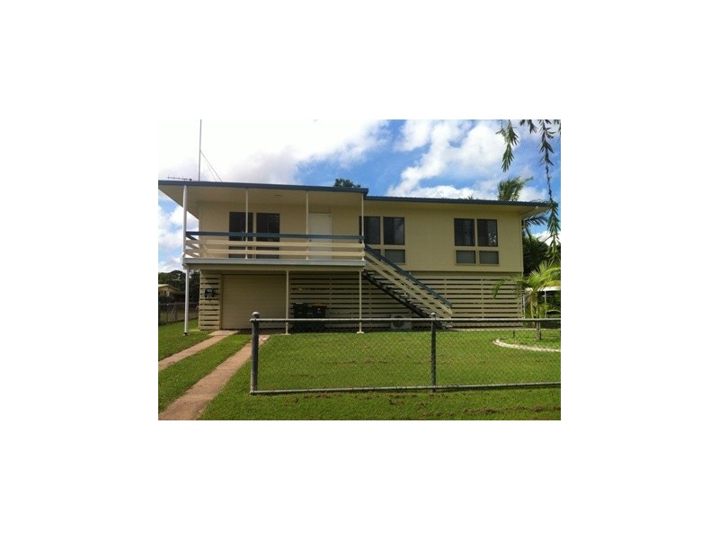 11 Harwood Street, Park Avenue QLD 4701