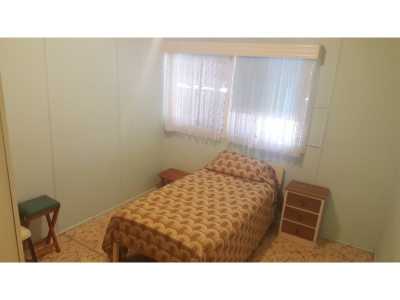 26 Face Street, Park Avenue QLD 4701