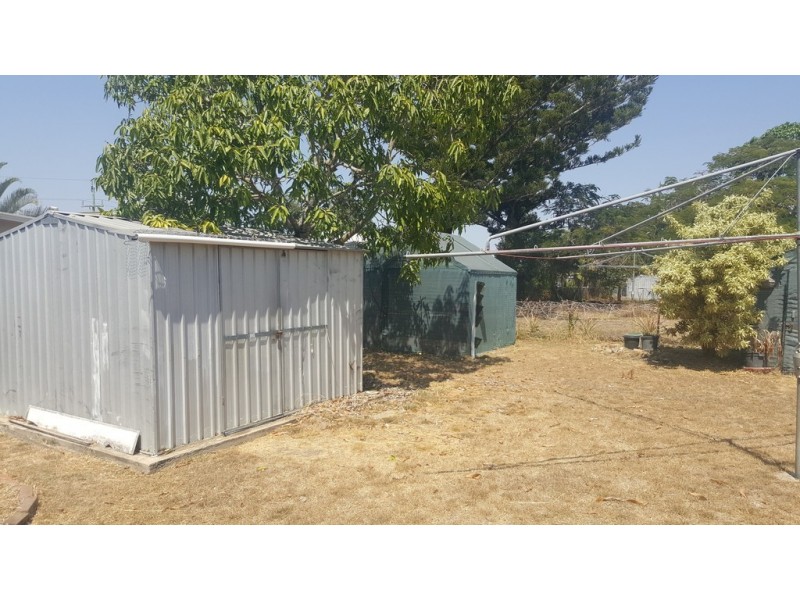 26 Face Street, Park Avenue QLD 4701