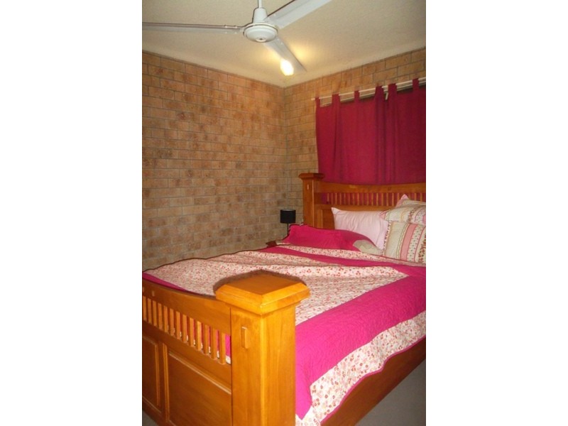 4/352 Shields Avenue, Frenchville QLD 4701