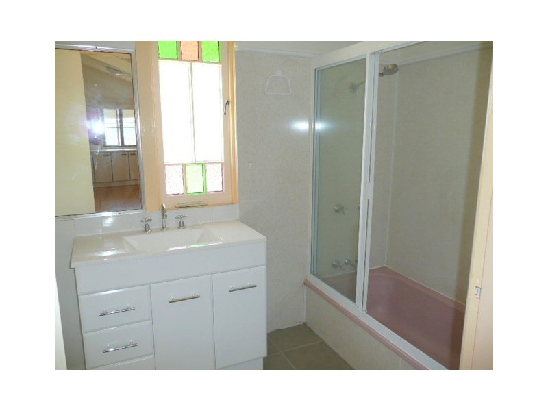 23 Peterson, Wandal QLD 4700