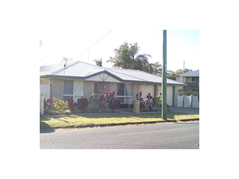 4 Hadgraft Street, Park Avenue QLD 4701