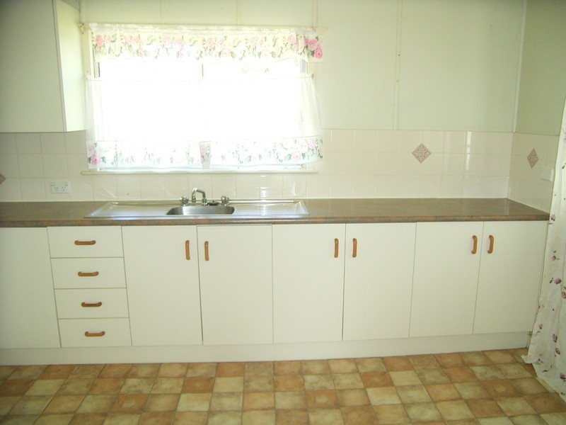 166 Elphinstone Street, Berserker QLD 4701