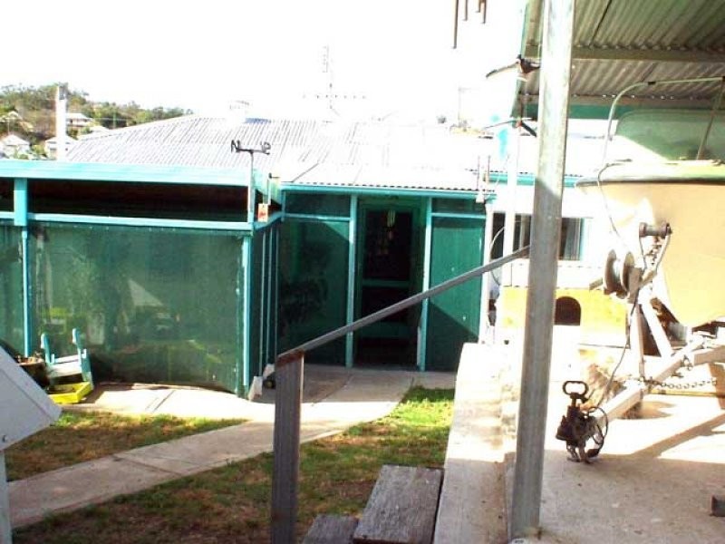 25 Byrnes Parade, Mount Morgan QLD 4714