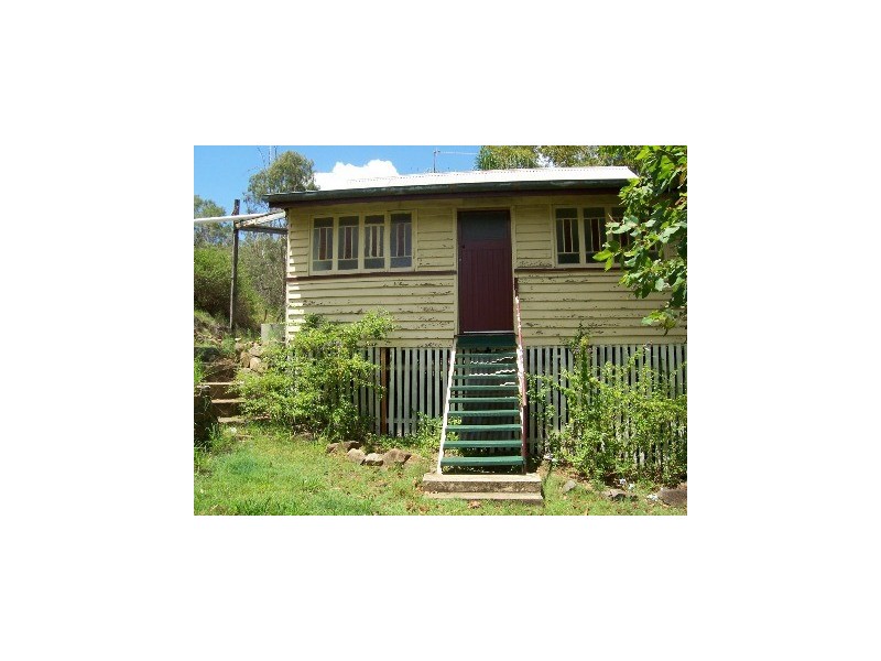 8 Possum Street, Mount Morgan QLD 4714
