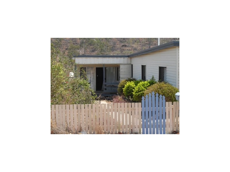 81 Dee Street, Mount Morgan QLD 4714