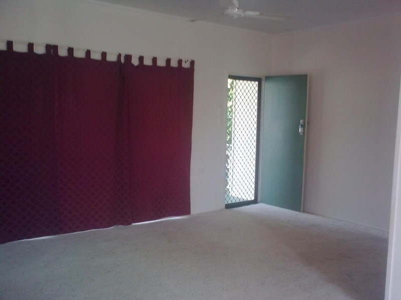 27 Hardy Avenue, Park Avenue QLD 4701