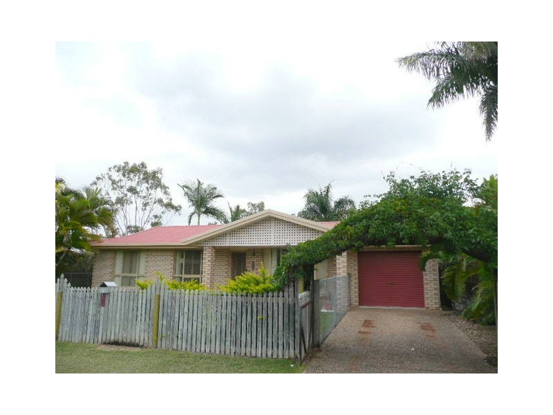 65 Bean Avenue, Parkhurst QLD 4702