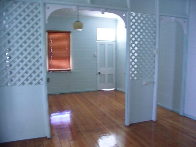 8 Gillespie, Rockhampton QLD 4700