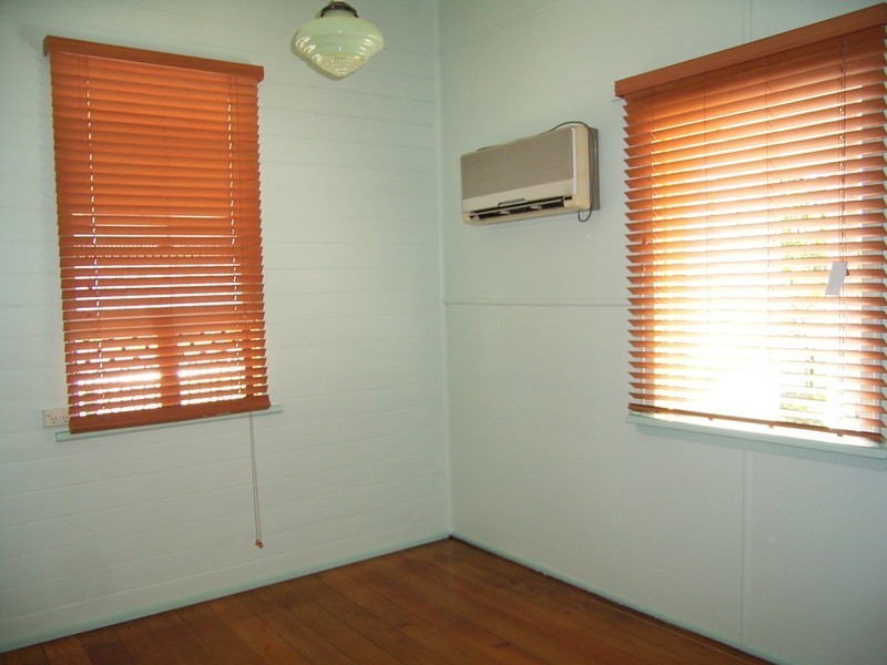 8 Gillespie, Rockhampton QLD 4700