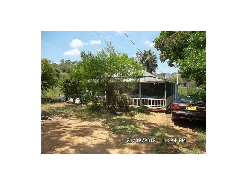 76 Hall Street, Mount Morgan QLD 4714