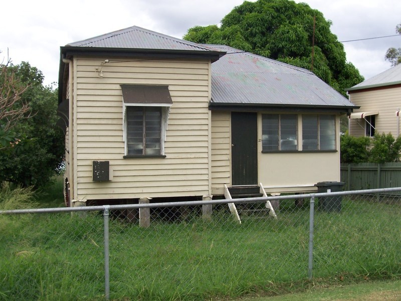 20 James Street, Mount Morgan QLD 4714