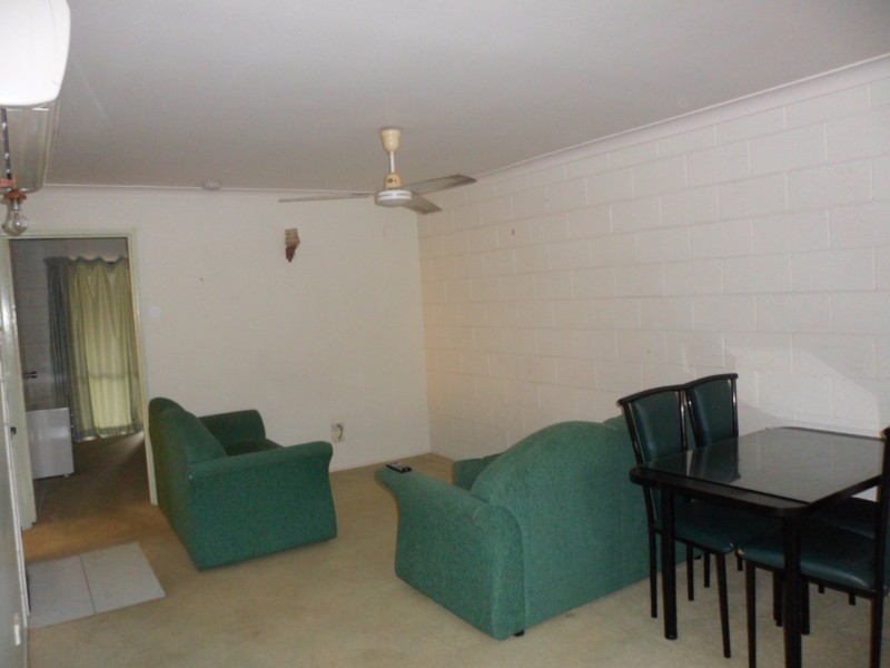 1/82  Stenlake Avenue, Kawana QLD 4701