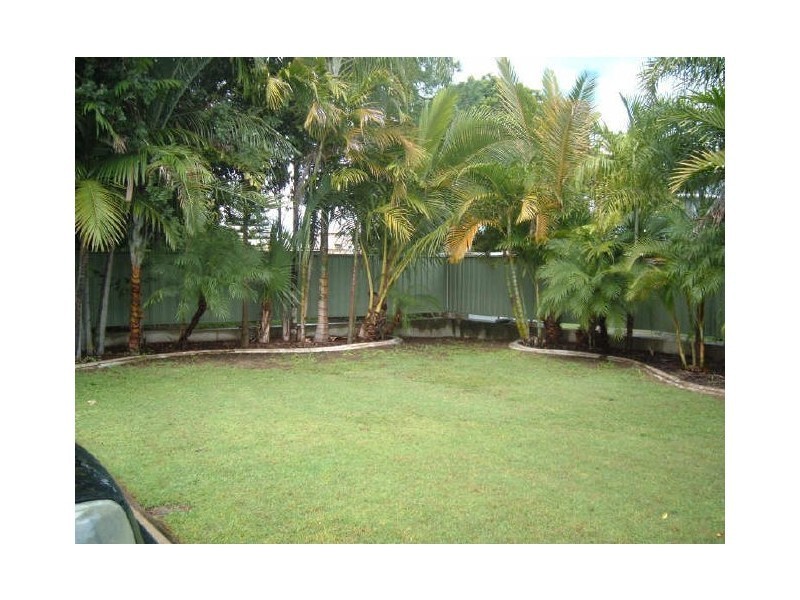 2/294 Murray Street, Allenstown QLD 4700