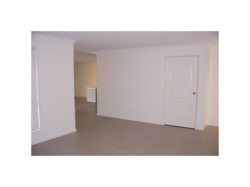 38 James Street, Gracemere QLD 4702