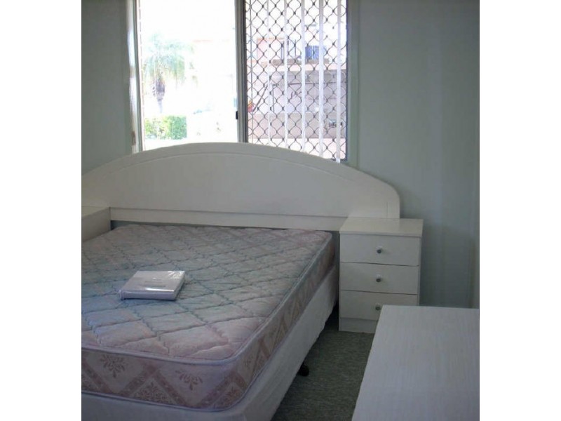 1/28 Harwood Street, Park Avenue QLD 4701