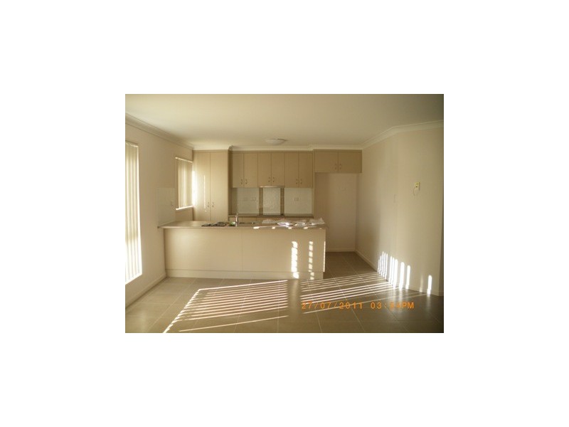 16 Kerrie Meares, Gracemere QLD 4702