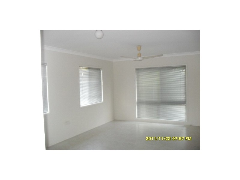 2/290 Bloxsom Street, Rockhampton City QLD 4700