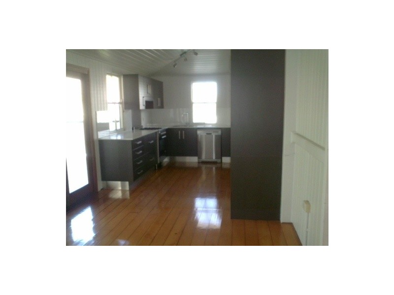 3 livermore street, Wandal QLD 4700