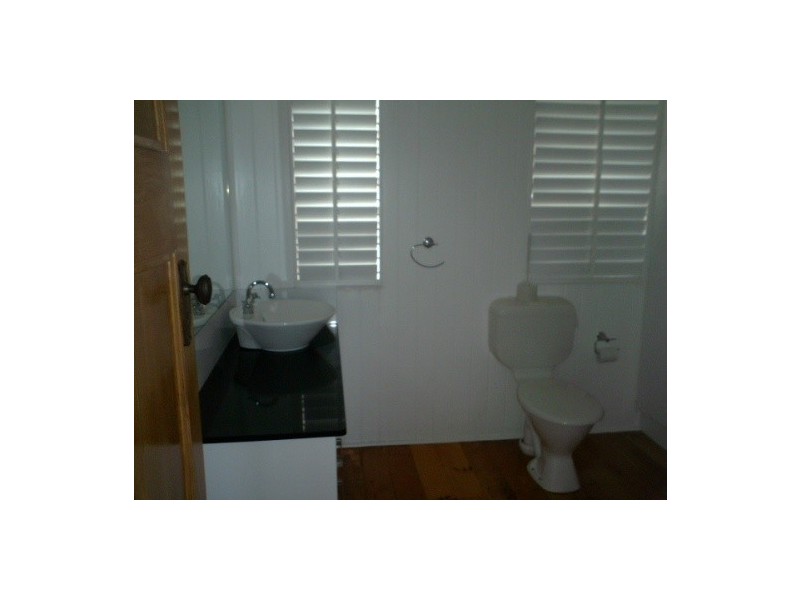 3 livermore street, Wandal QLD 4700