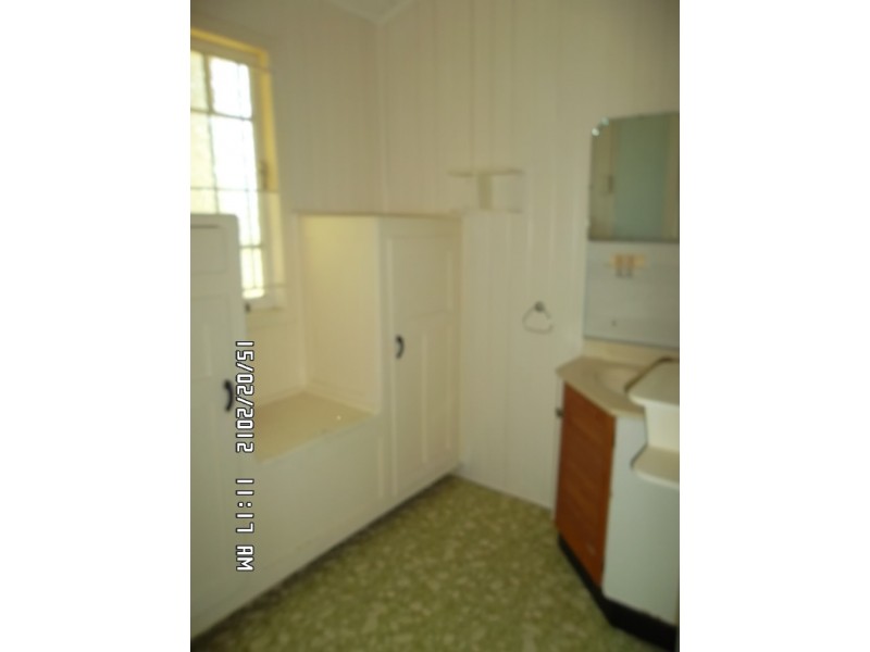 80 Armstrong Street, Berserker QLD 4701